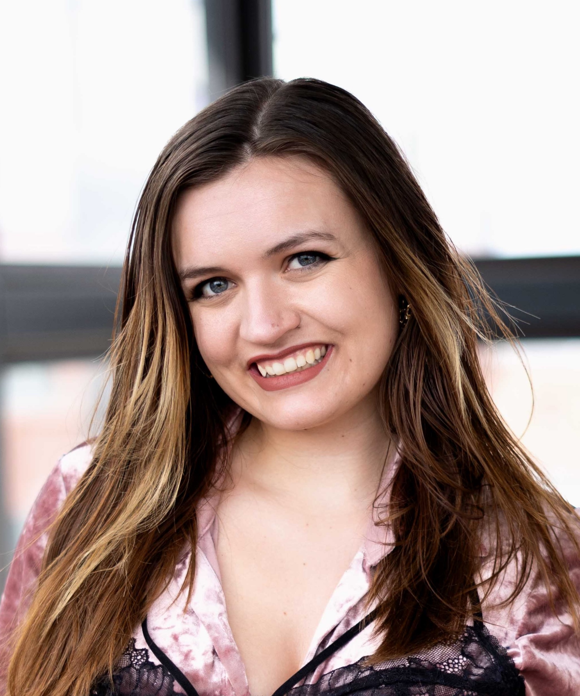 Sierra White - Luxury Apparel Design Expert | Technical Development | Fashion Consultant